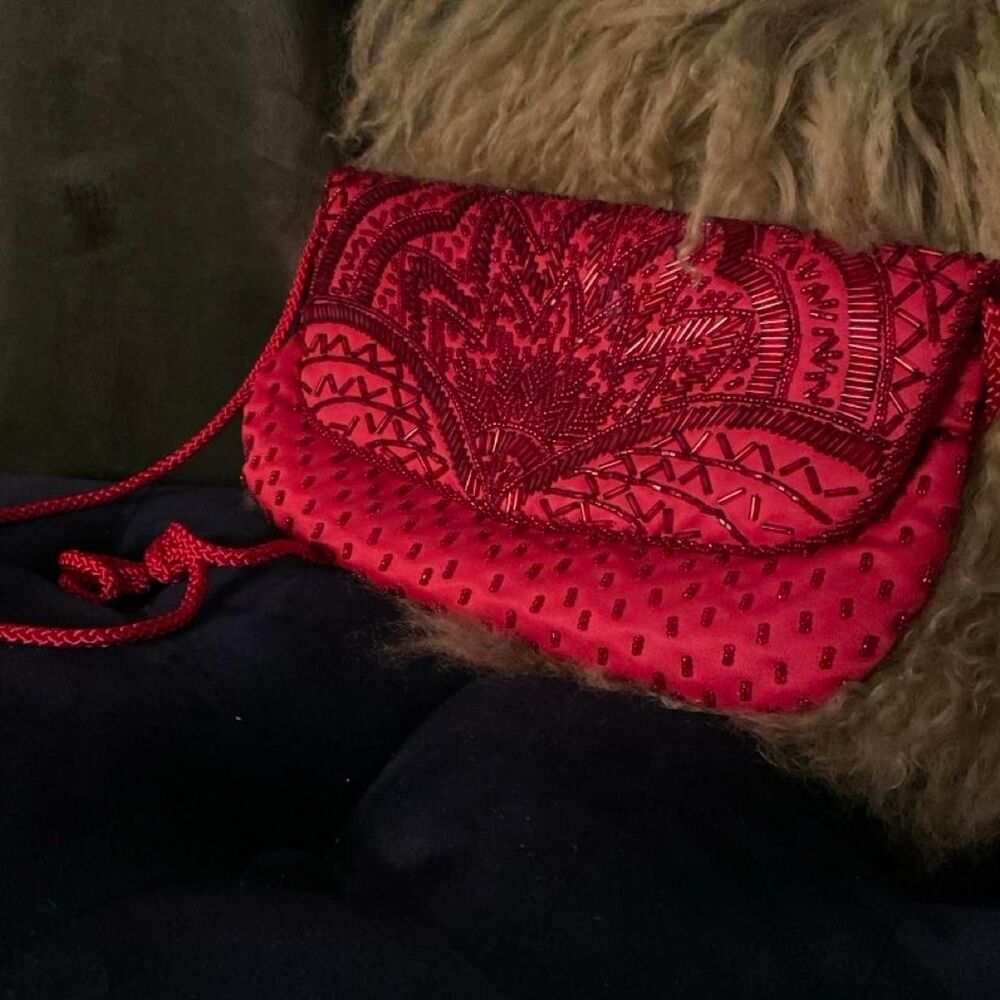 Read Beaded Bag